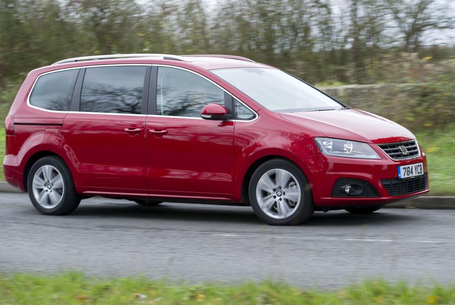  Seat Alhambra 2015 года  (UK) (фото 12 из 30)